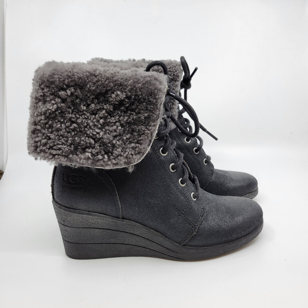 UGG Zea Womens 6 Black Leather Suede Shearling Wedge Lace Up Cuff Boots